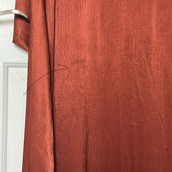 Veiled Collection Textured Open Abaya - Picture 4 of 12